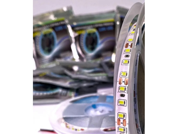 Світлодіодна стрічка SMD 3528 (120 LED/m) Slim IP20 Premium біла
